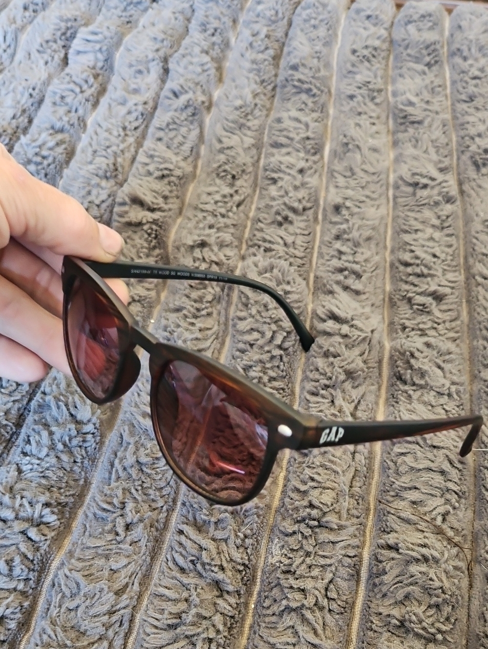 GAP VINTAGE SUNGLASSES!!
